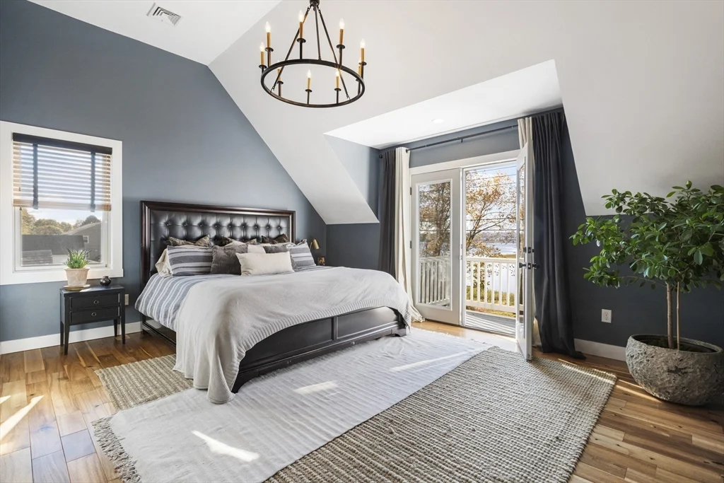 119 Sycamore St, Fairhaven