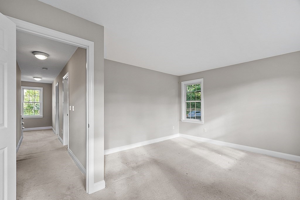 67 N Quinsigamond Ave, Shrewsbury