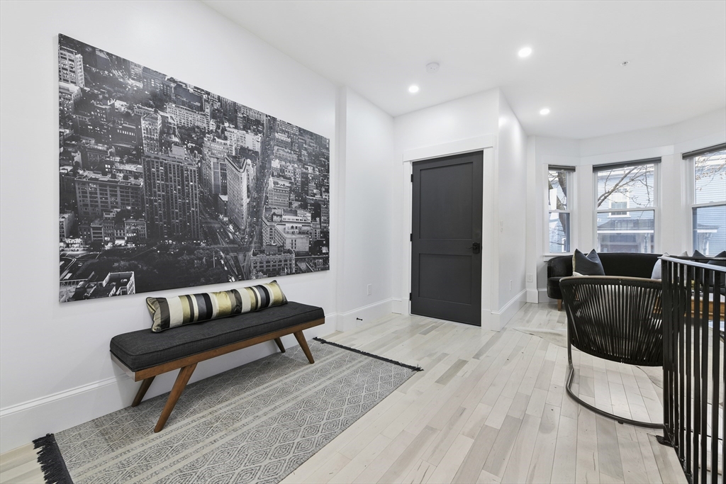 28 Telegraph St, South Boston