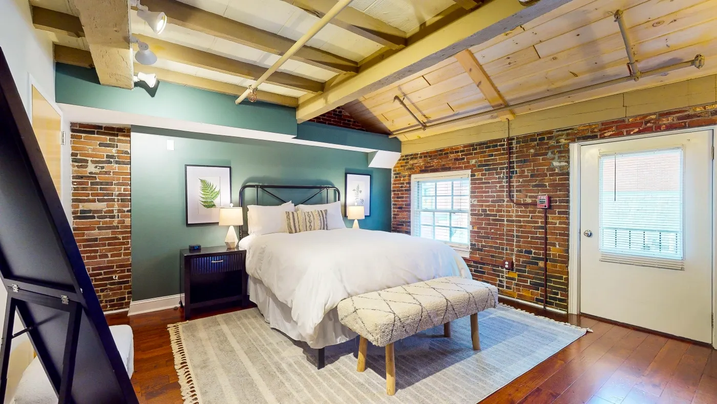 15 Union St, Downtown