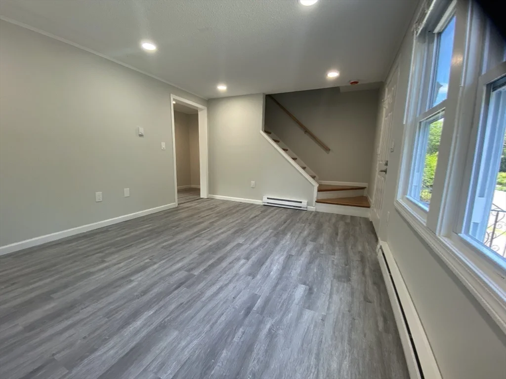 270 Sunderland, Worcester