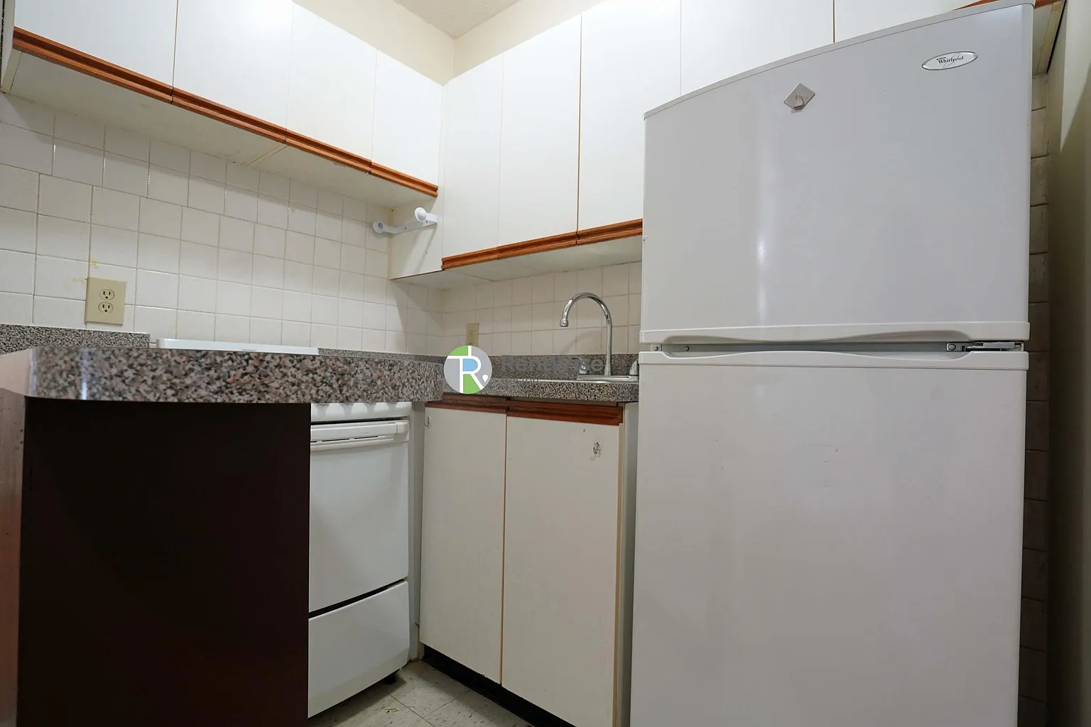 1132 Commonwealth Ave, North Brookline