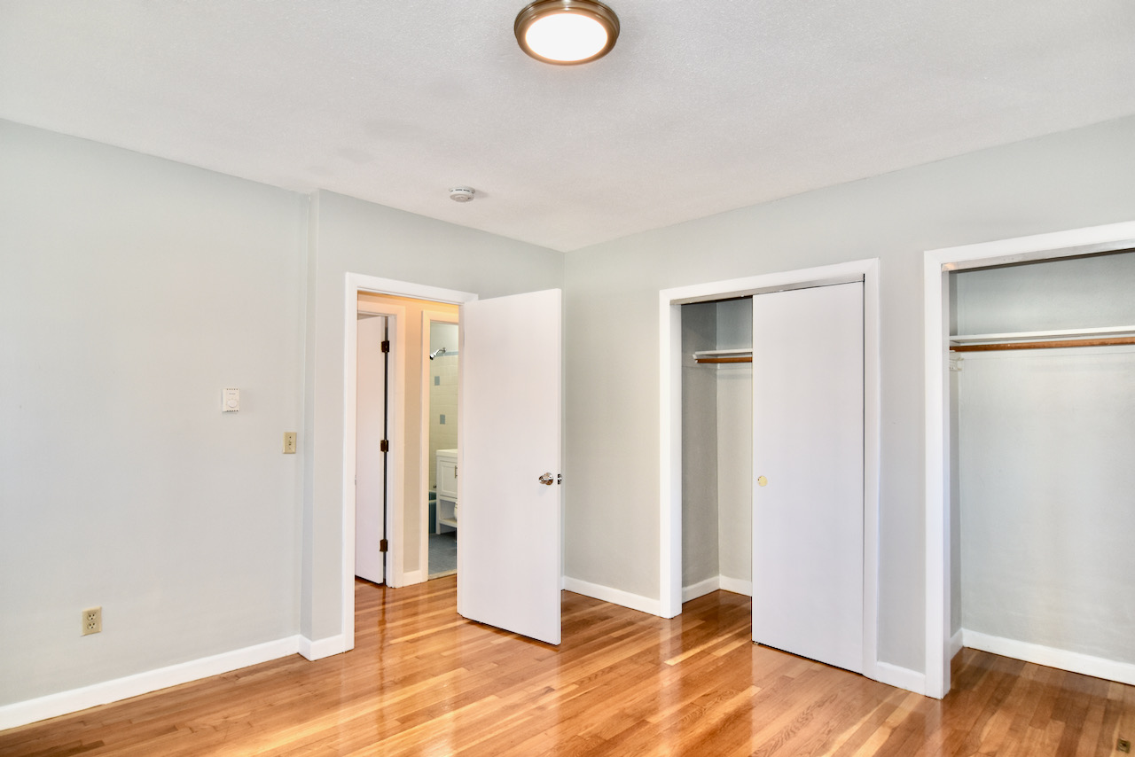 2 bed, 1 bath apartment for rent at 22 Branchfield Unit D2, Dorchester — photo 10 of 12