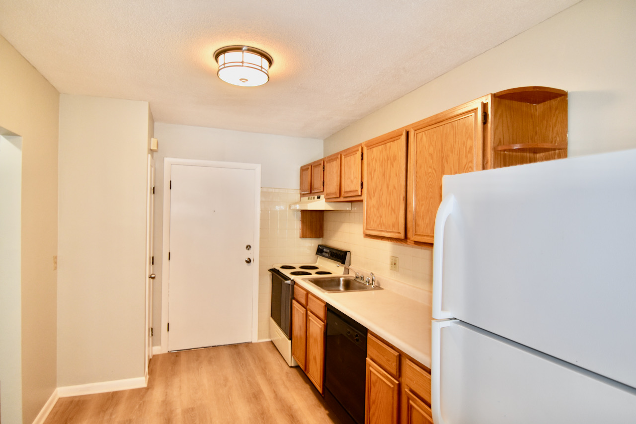 2 bed, 1 bath apartment for rent at 22 Branchfield Unit D2, Dorchester — photo 11 of 12