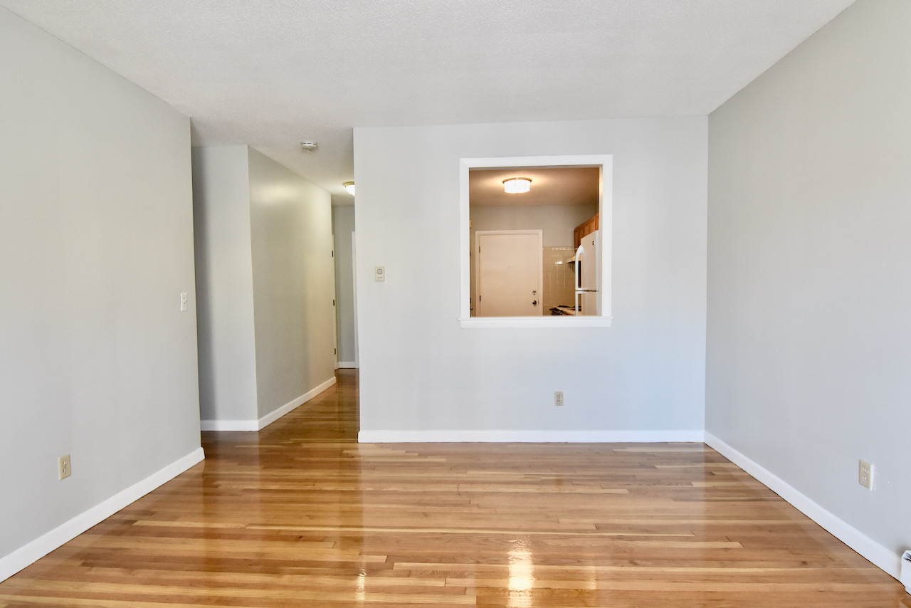 2 bed, 1 bath apartment for rent at 22 Branchfield Unit D2, Dorchester — photo 4 of 12