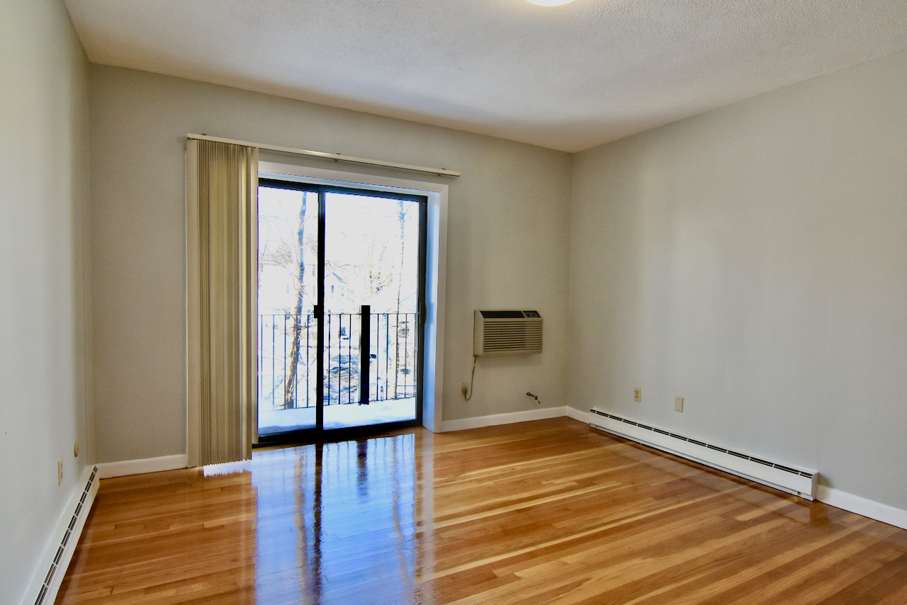 2 bed, 1 bath apartment for rent at 22 Branchfield Unit D2, Dorchester — photo 5 of 12