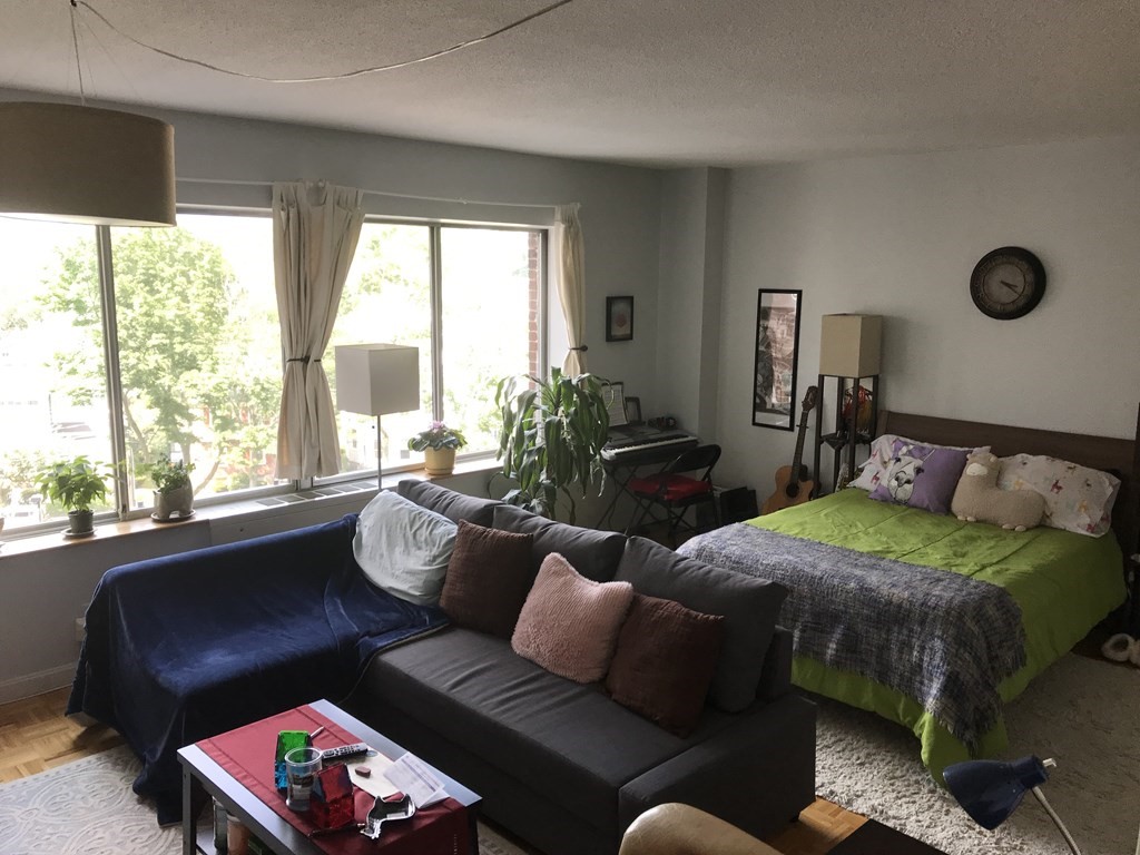 Studio bed, 1 bath apartment for rent at 22 Chestnut Pl Unit 409,, Brookline Hills