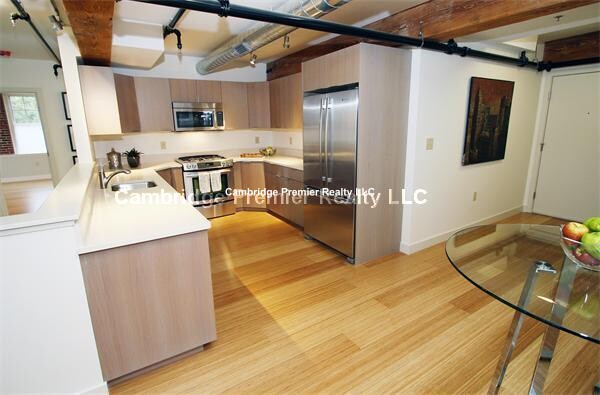 3 bed, 2.5 bath apartment for rent at 22 Cottage Park Ave Unit 7, North Cambridge — photo 19 of 26