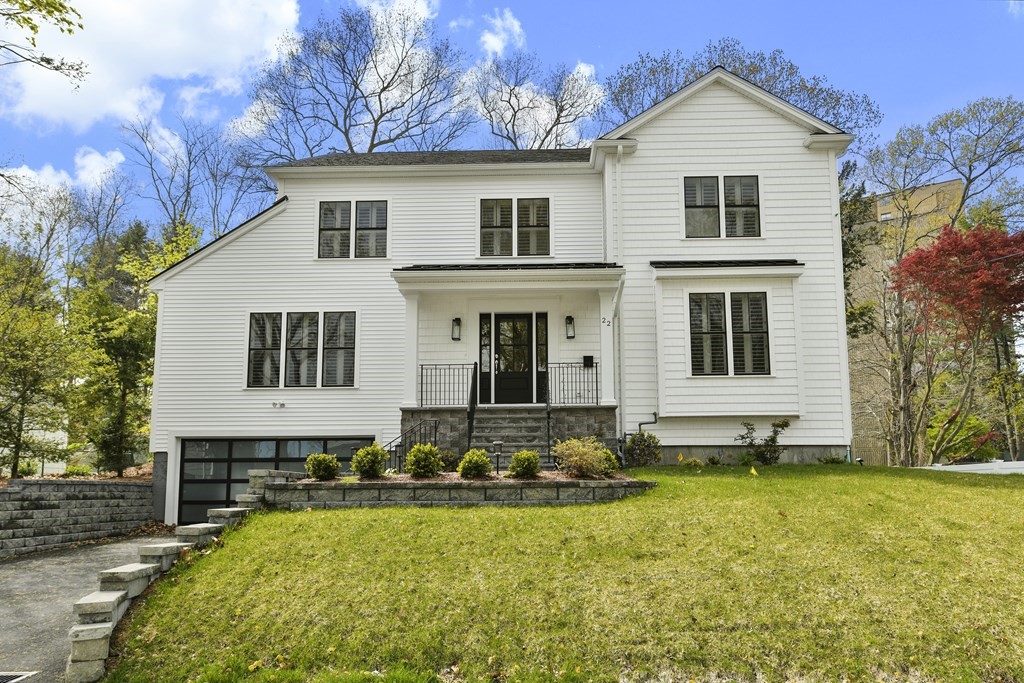4 bed, 4+ bath apartment for rent at 22 Moody St Unit 0, Newton — photo 1 of 35