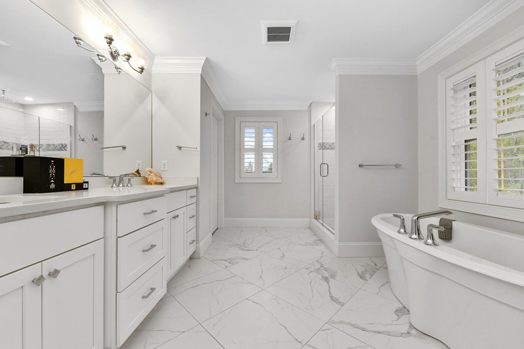 4 bed, 4+ bath apartment for rent at 22 Moody St Unit 0, Newton — photo 23 of 35