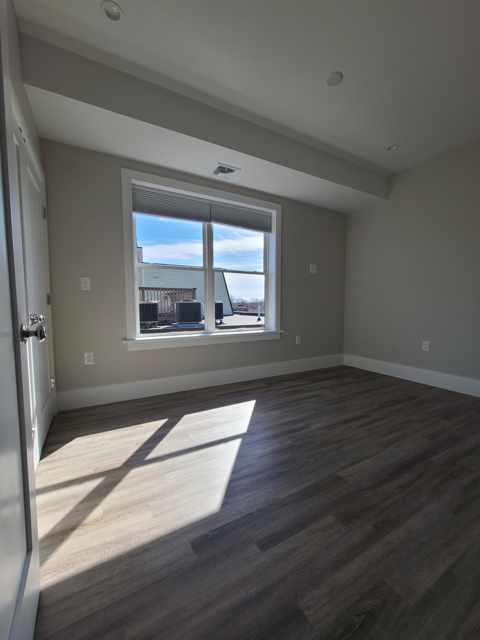 3 bed, 2 bath apartment for rent at 27 Vinton St Unit 3, South Boston — photo 22 of 33