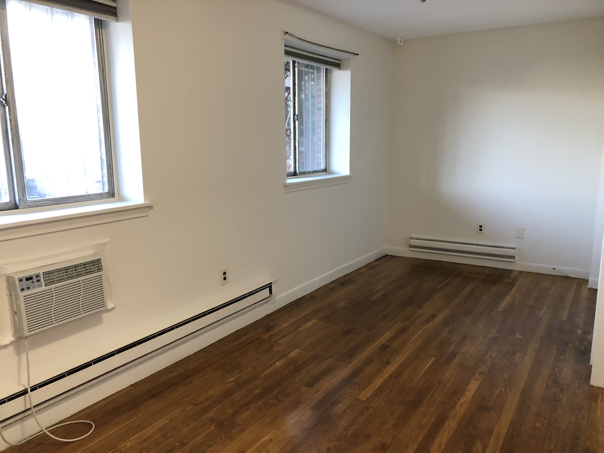 Studio bed, 1 bath apartment for rent at 220 Beacon Unit 103, Back Bay — photo 5 of 8