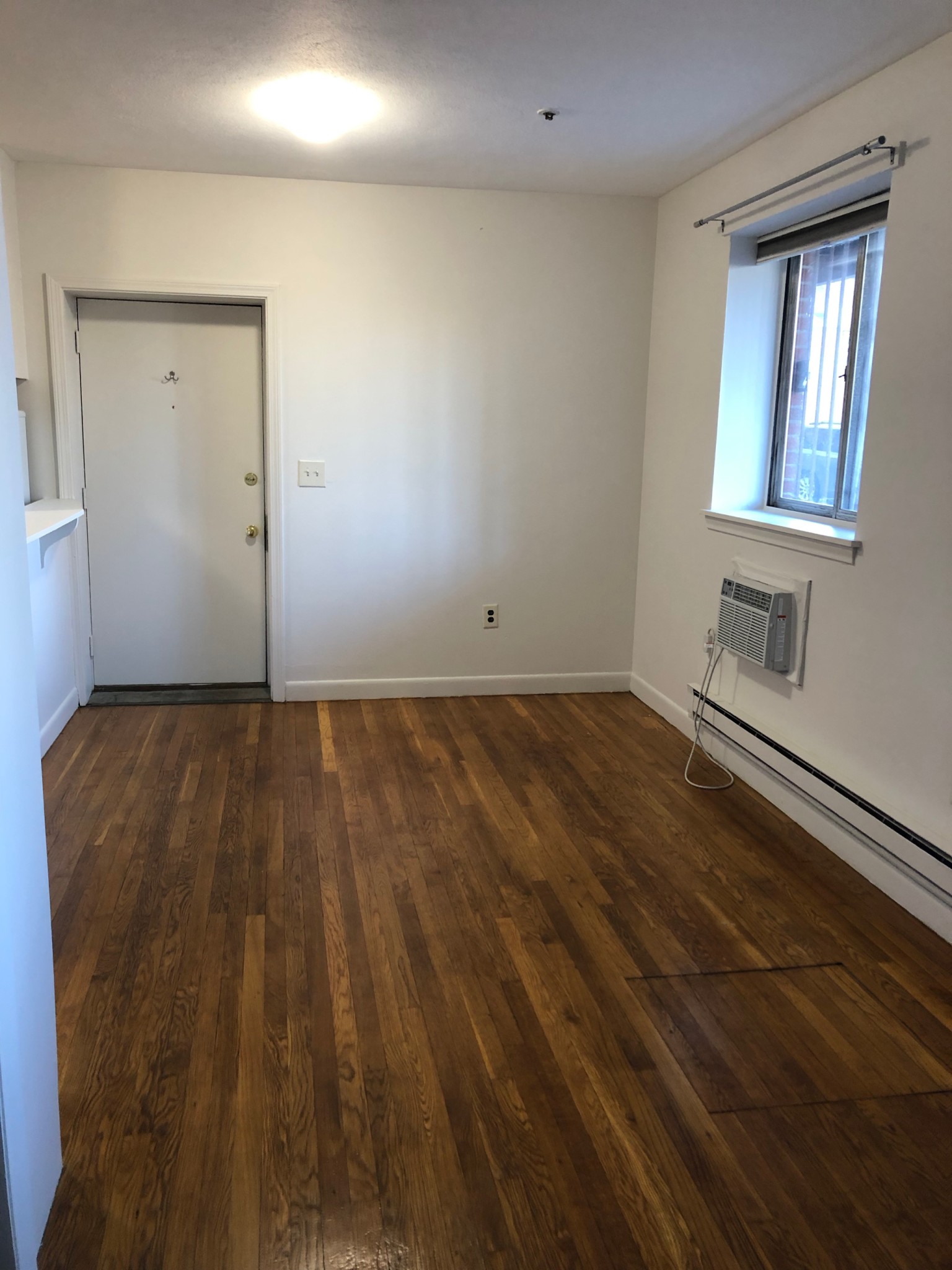 Studio bed, 1 bath apartment for rent at 220 Beacon Unit 103, Back Bay — photo 6 of 8