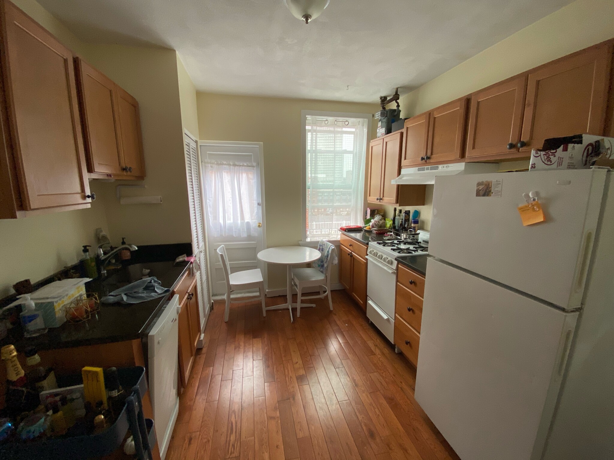 1 split bed, 1 bath apartment for rent at 220 Hanover St Unit 27, North End — photo 2 of 3