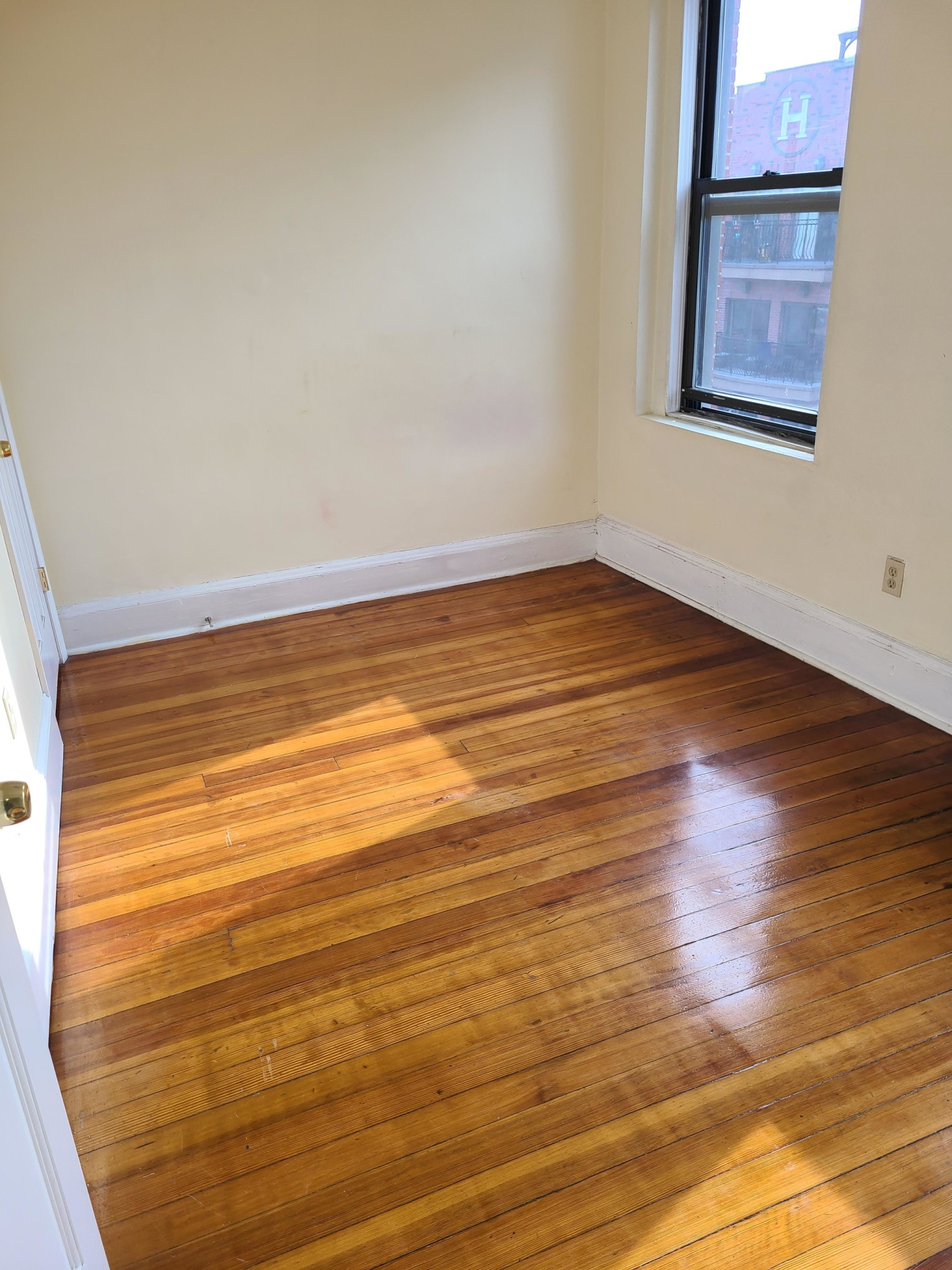 3 bed, 1 bath apartment for rent at 222 Hanover St Unit 23, North End — photo 6 of 6