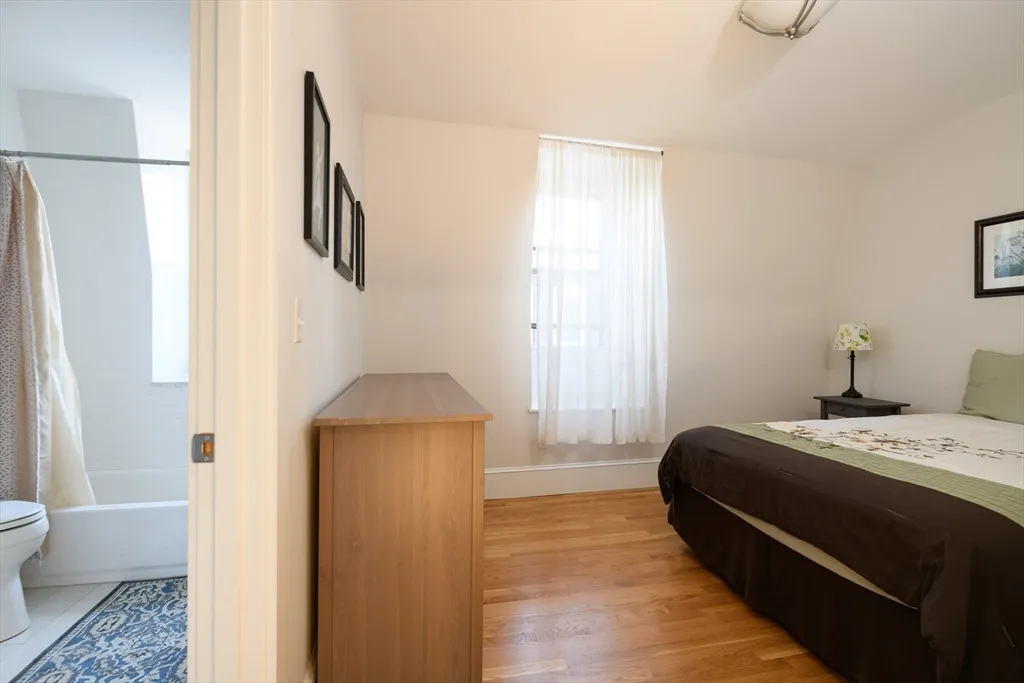 87 Third St, East Cambridge