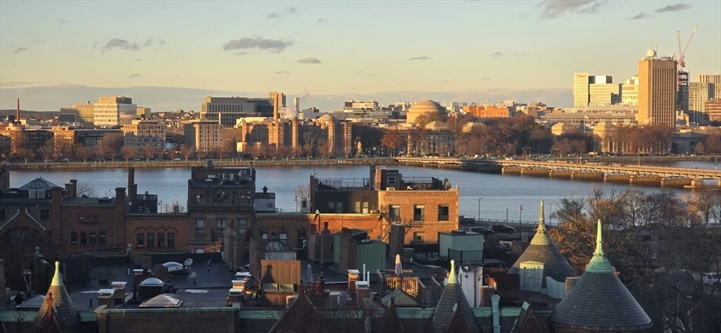 466 Commonweatlh, Fenway