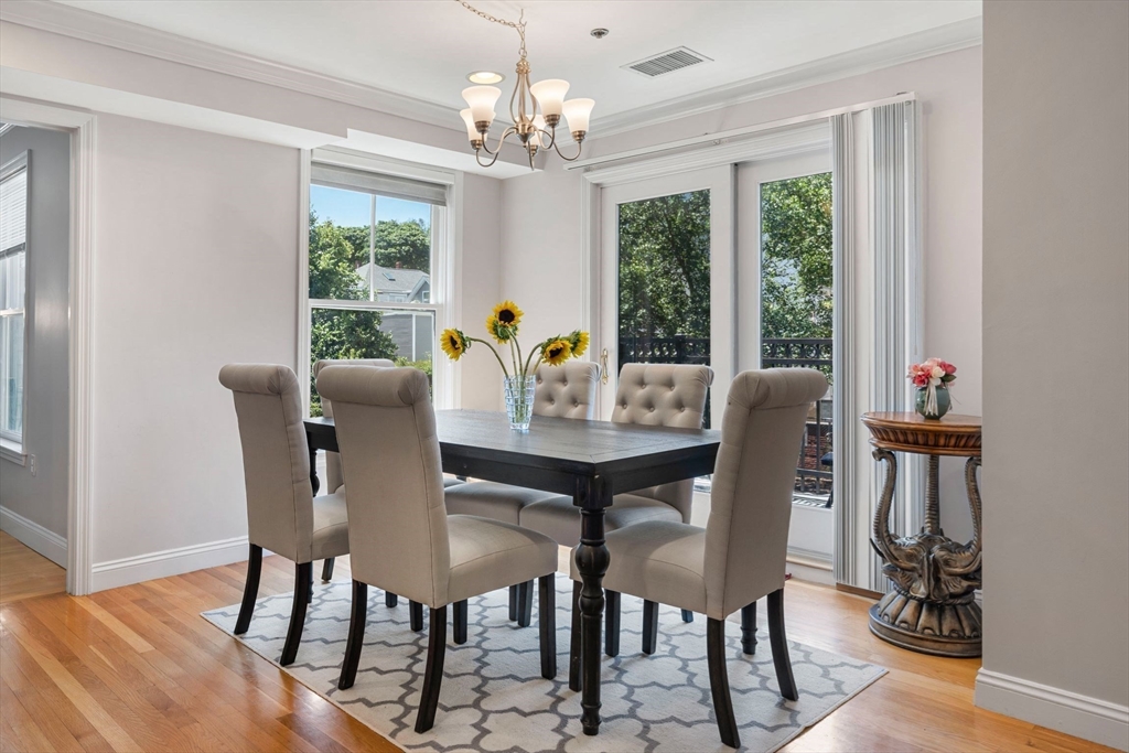 249 Cypress St, Brookline