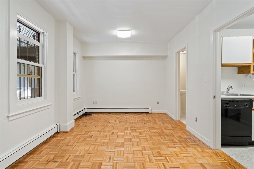 24 Braddock Park, South End