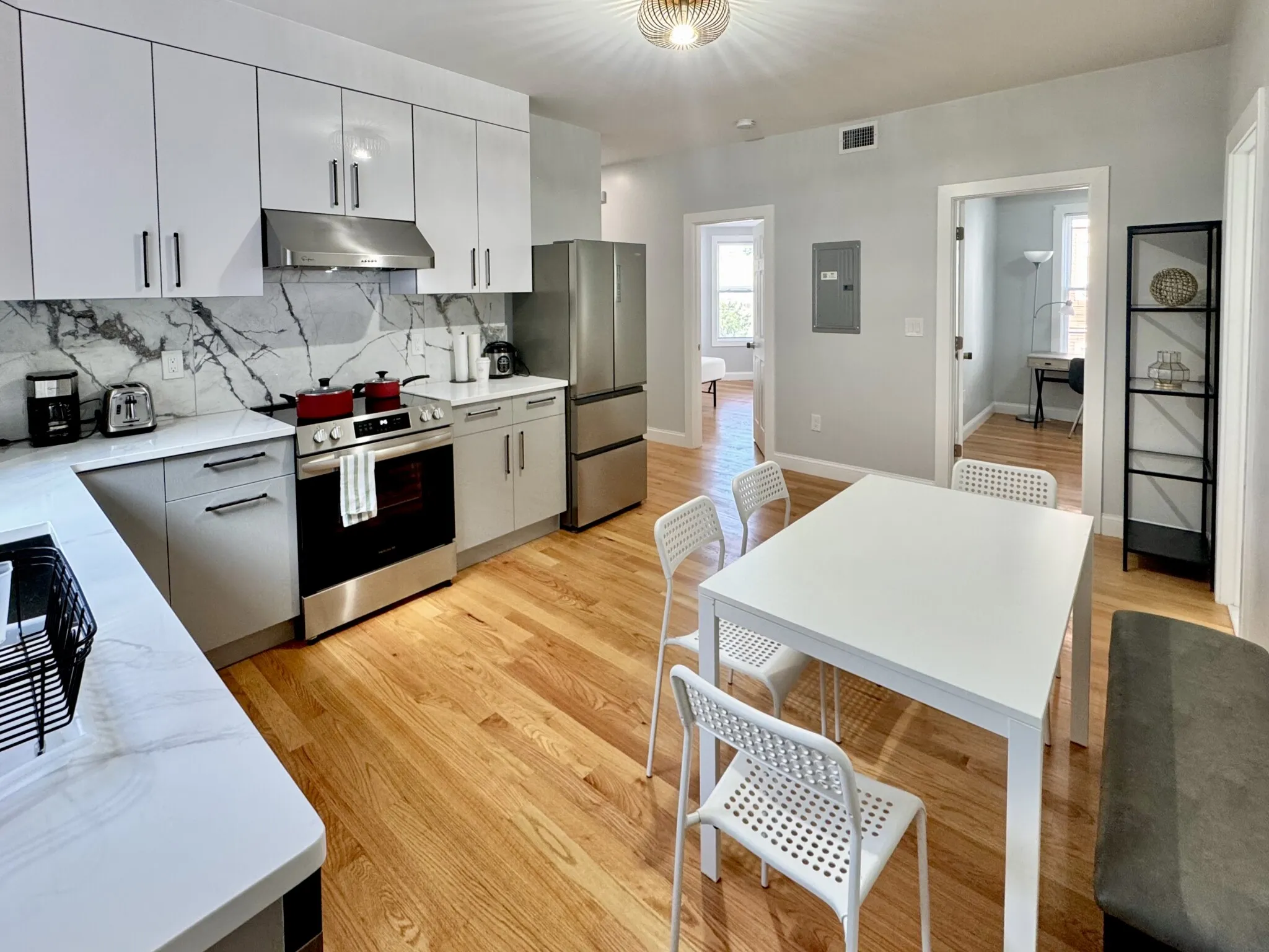 190 Hillside St, Mission Hill