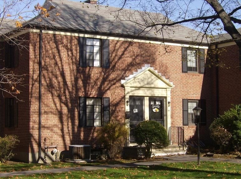 42 Pierce Rd, Watertown