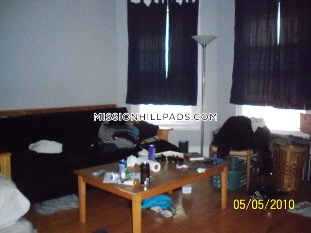 5 bed, 2 bath apartment for rent at 59 Hillside St Unit 3, Mission Hill — photo 37 of 54