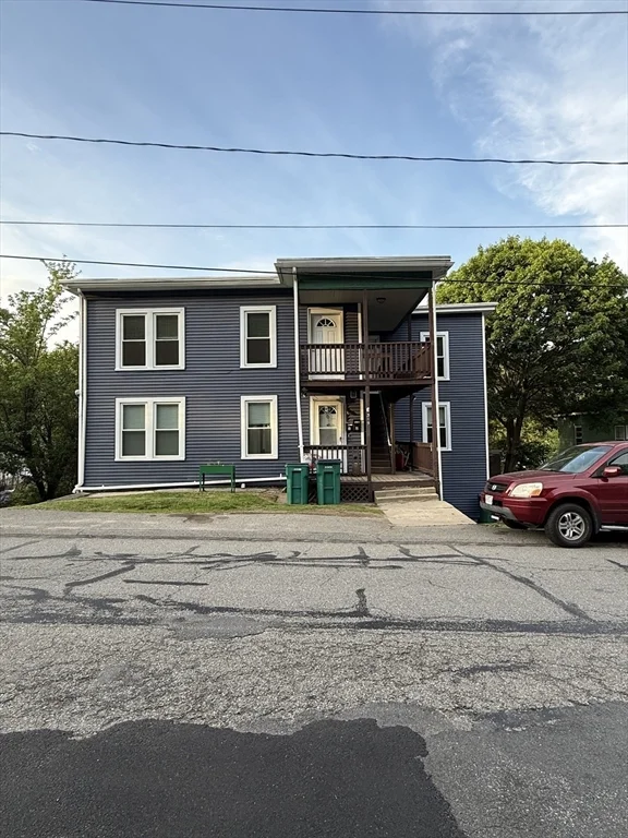 319 Canton Sr, Fitchburg