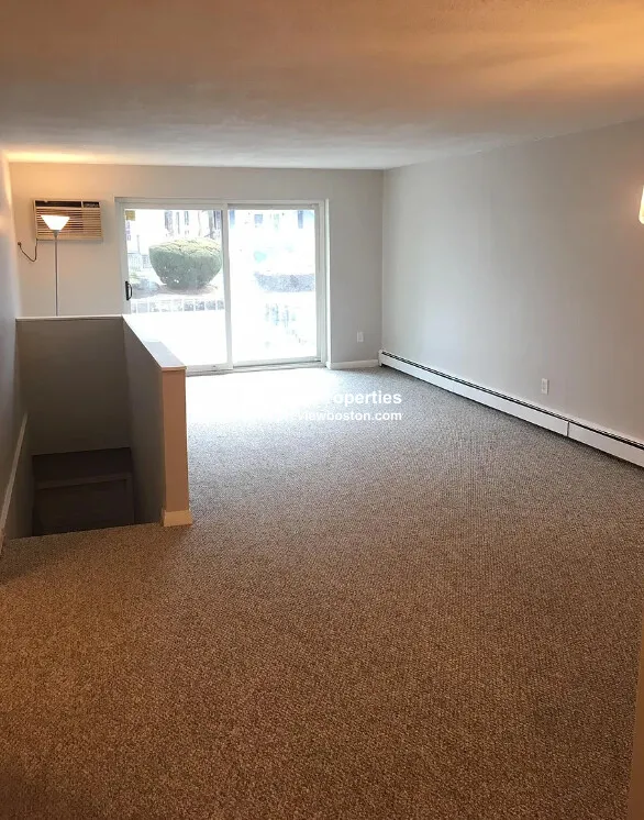 73 Charlesbank Rd, Newton Corner