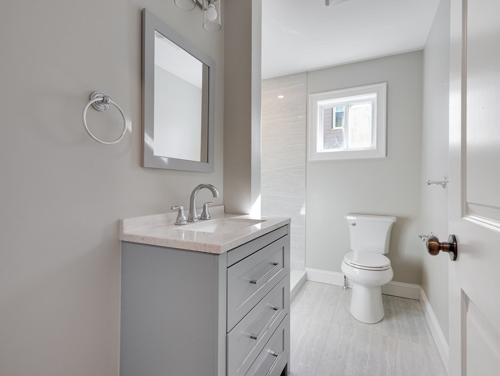 58 Hillsdale Rd, Tufts University