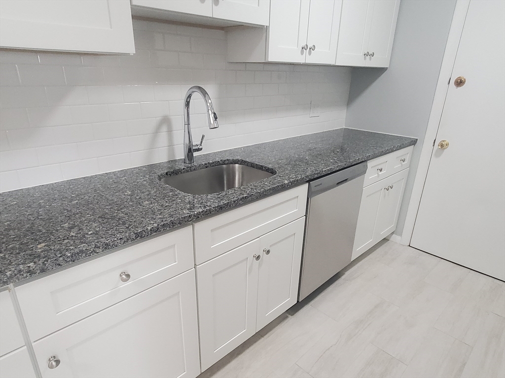 71A Station St, Quincy