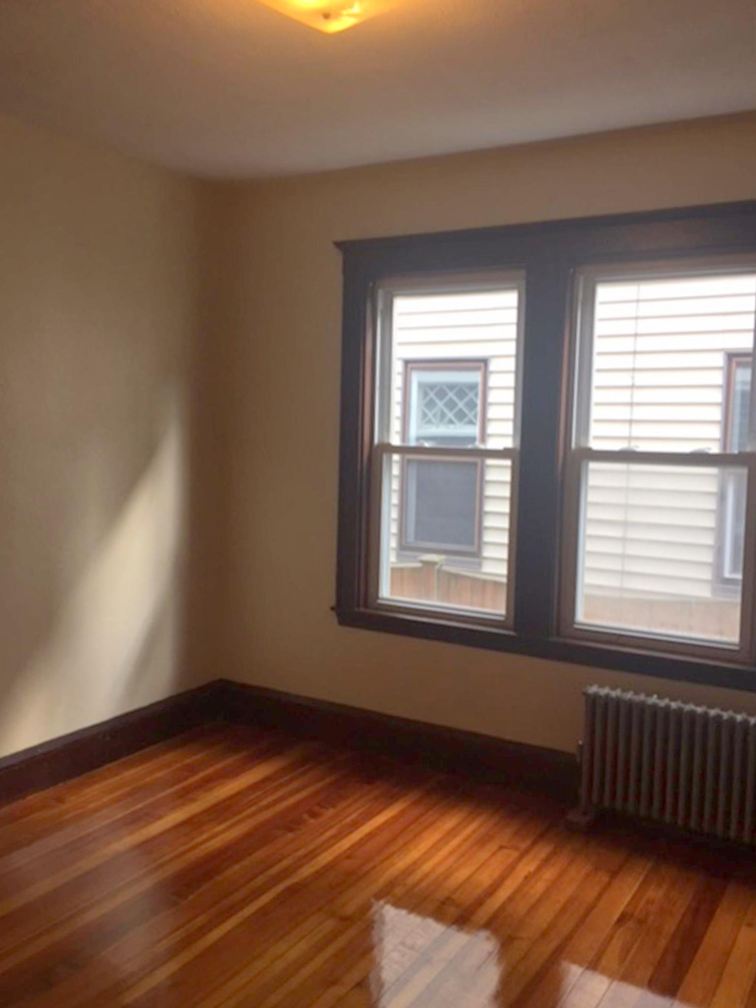 2.5 bed, 1 bath apartment for rent at 65 Greenleaf Ave Unit 65, Medford — photo 10 of 12