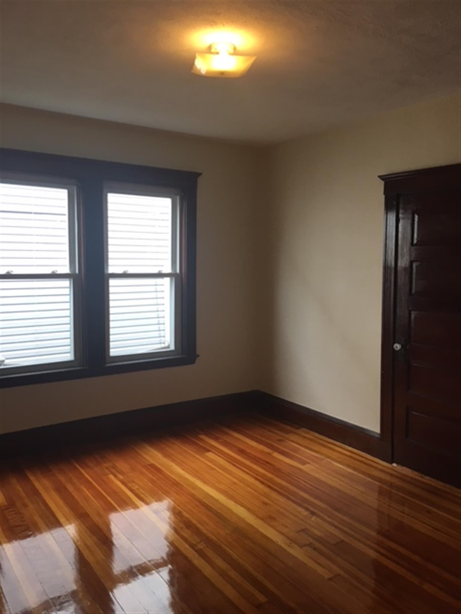 2.5 bed, 2 bath apartment for rent at 65 Greenleaf Ave Unit 1, Medford — photo 9 of 11