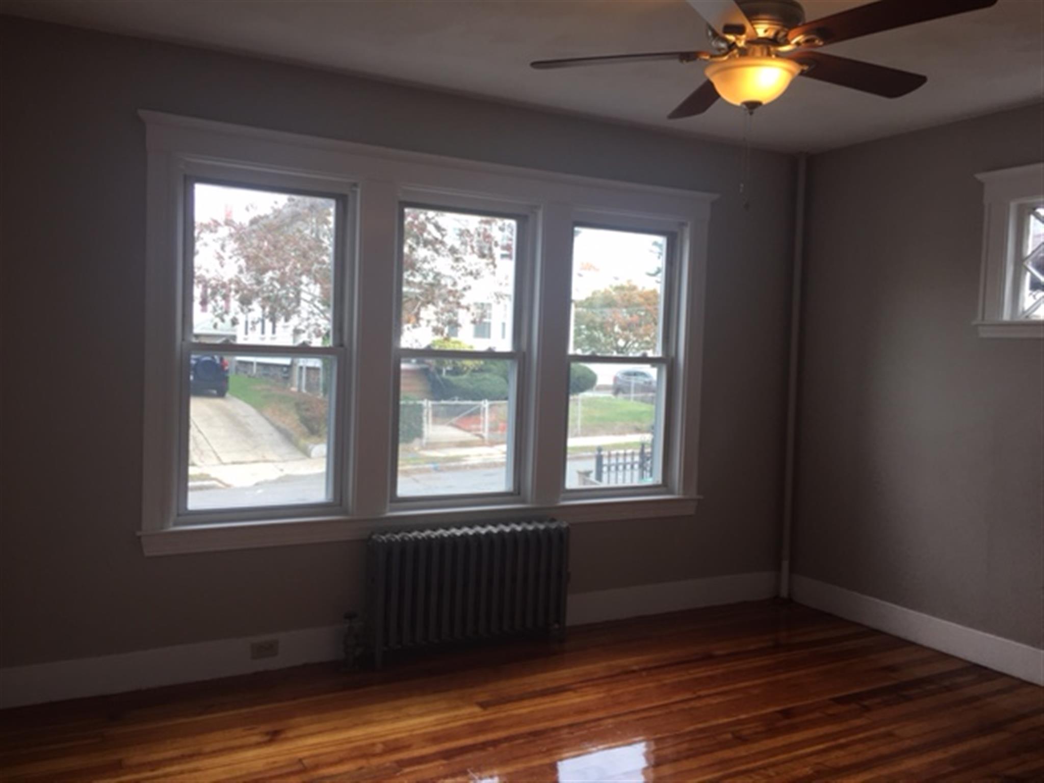 2.5 bed, 2 bath apartment for rent at 65 Greenleaf Ave Unit 1, Medford — photo 5 of 11