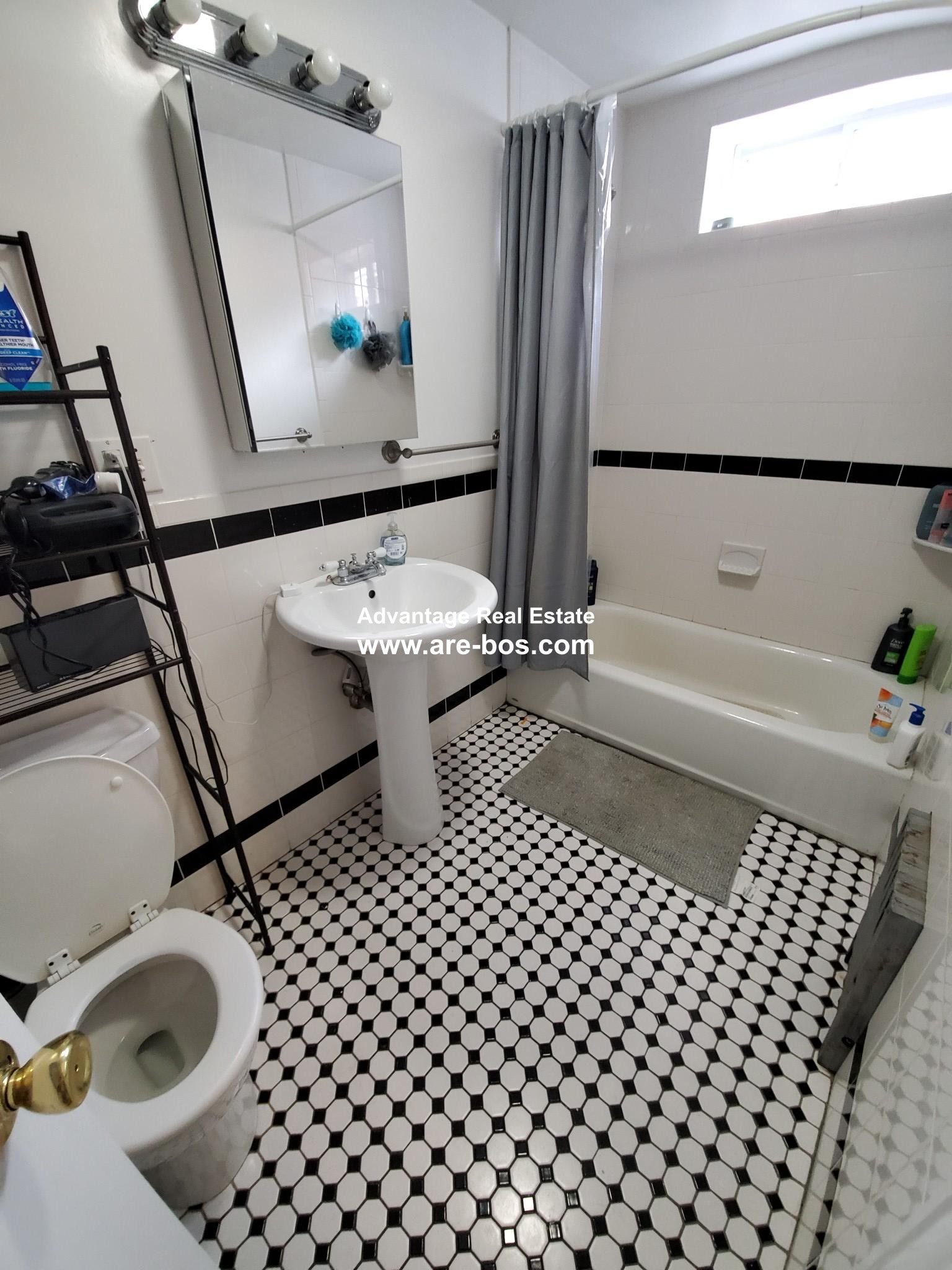 21 Saint Lukes Rd, Brighton