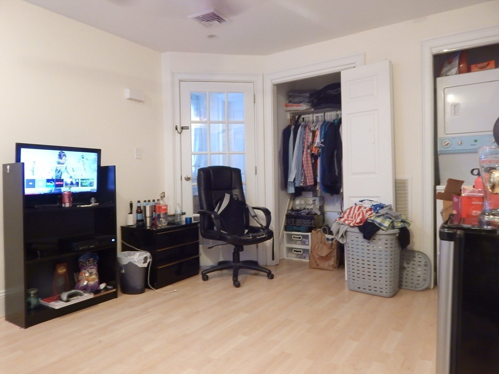 20 Stockwell St, Mission Hill