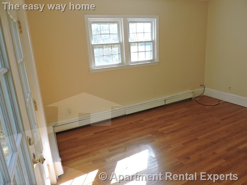 201 Forest St, Arlington Heights