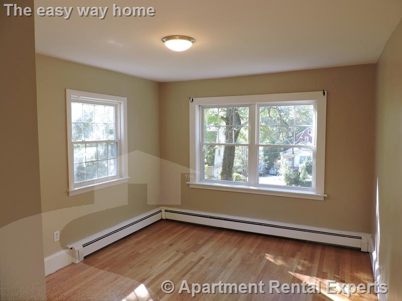 201 Forest St, Arlington Heights