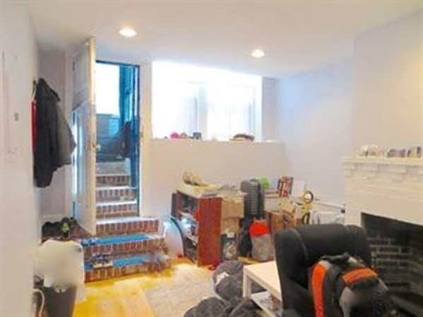 53 Garden St, Beacon Hill