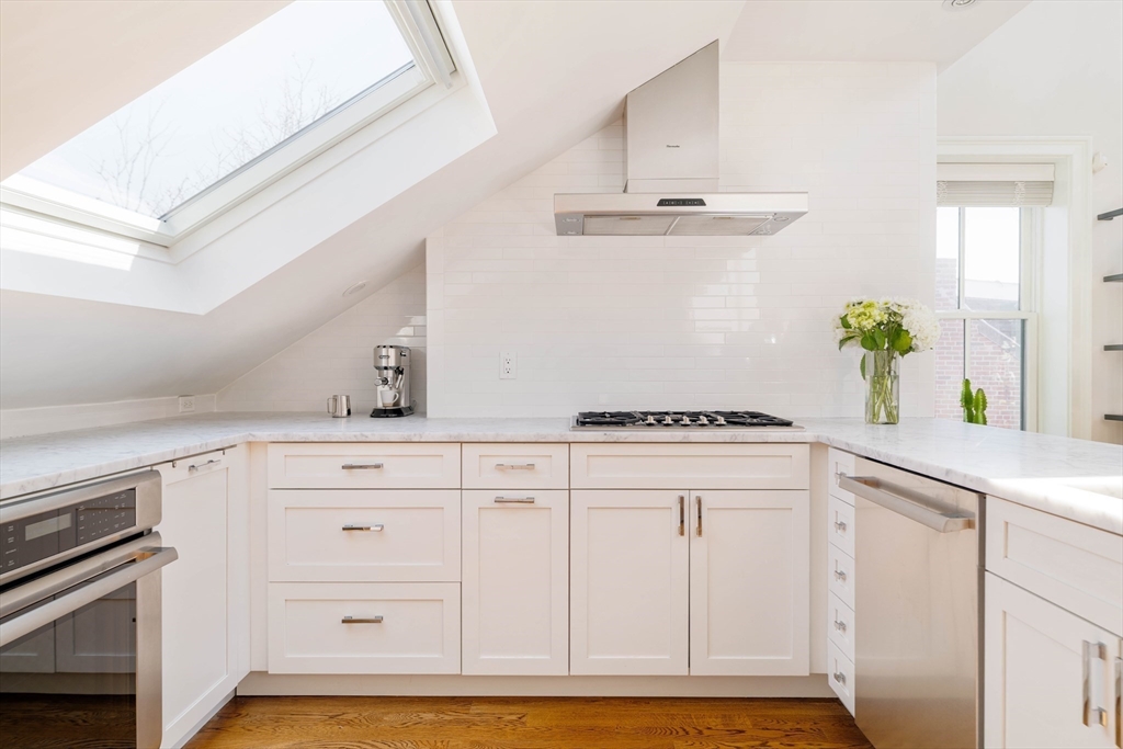 462 Shawmut, South End