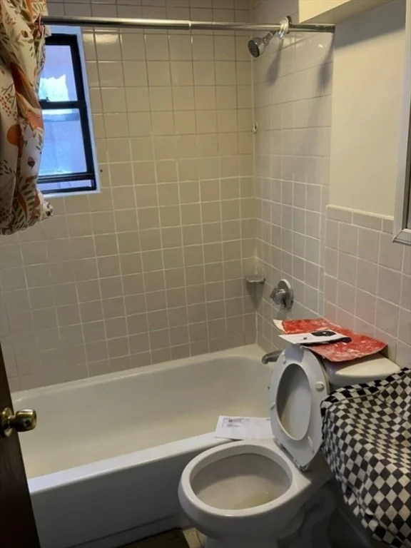 2 Johnny Ct, Chinatown