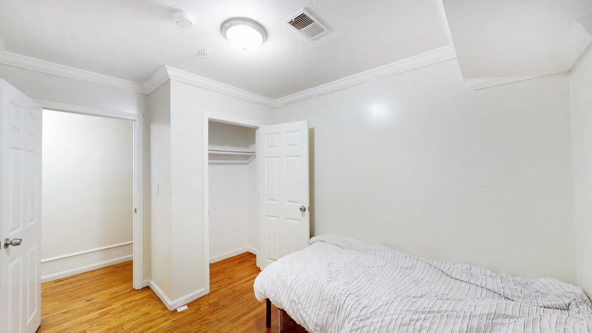 712 Shawmut Ave, South End