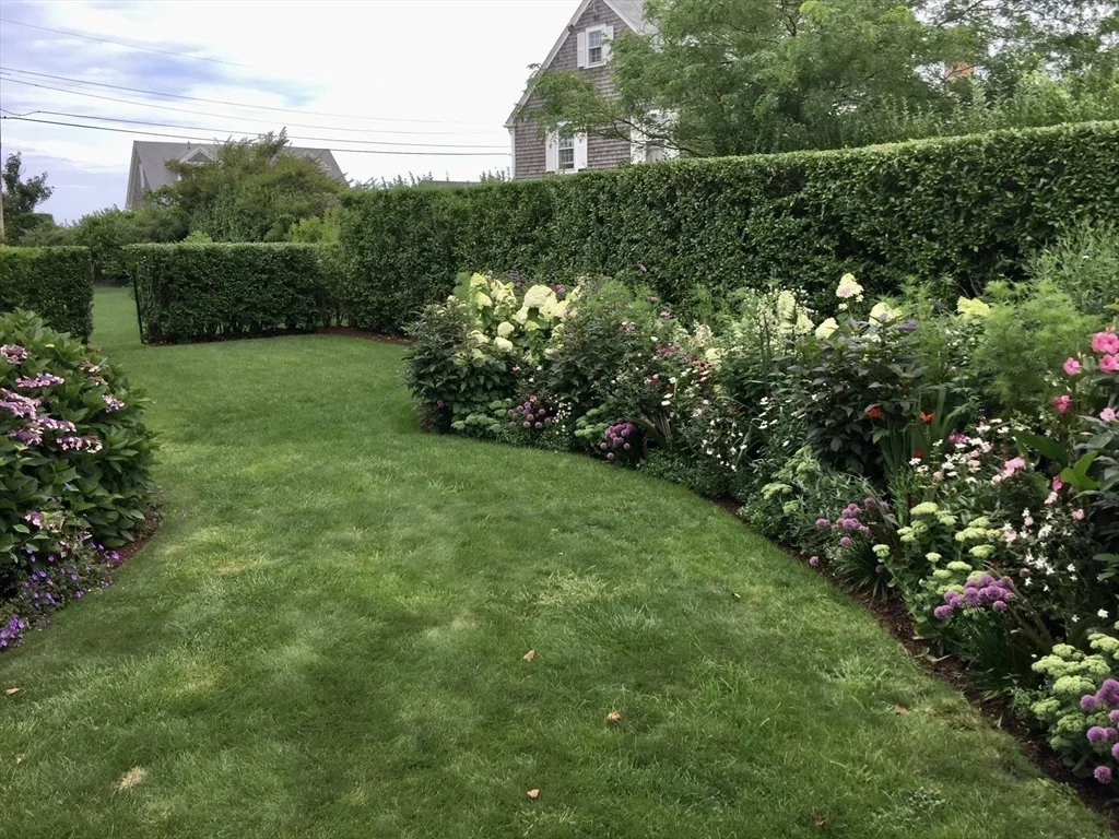 66 Hulbert Avenue North House, Nantucket
