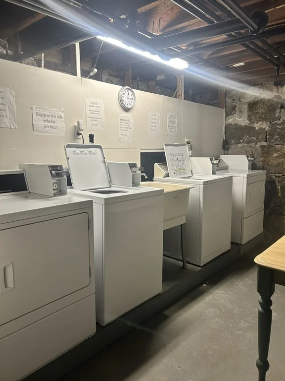 67 Pleasant St, Columbian Square