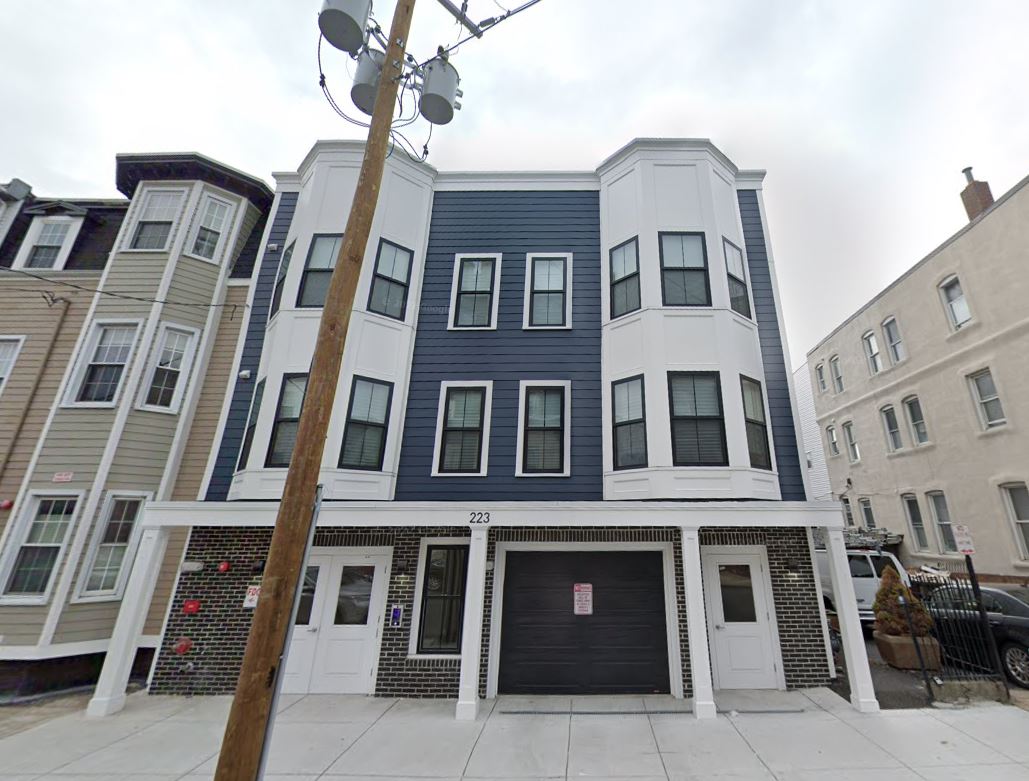1 bed, 2 bath apartment for rent at 223 Saratoga St Unit 503, East Boston — photo 1 of 8