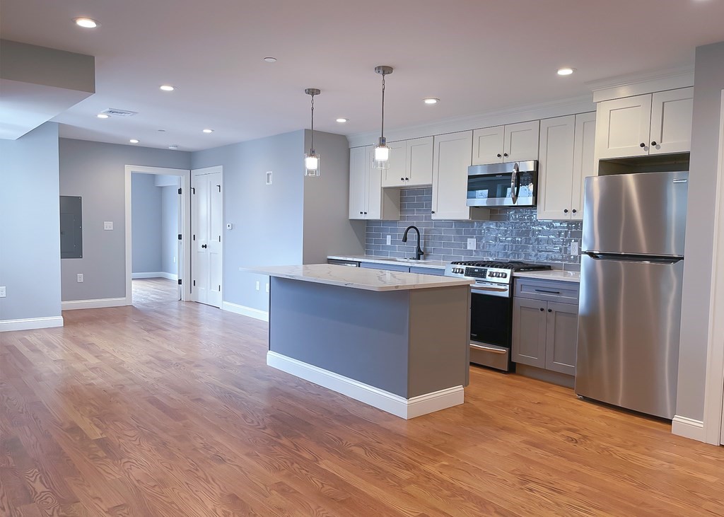 1 bed, 2 bath apartment for rent at 223 Saratoga St Unit 503, East Boston — photo 4 of 8
