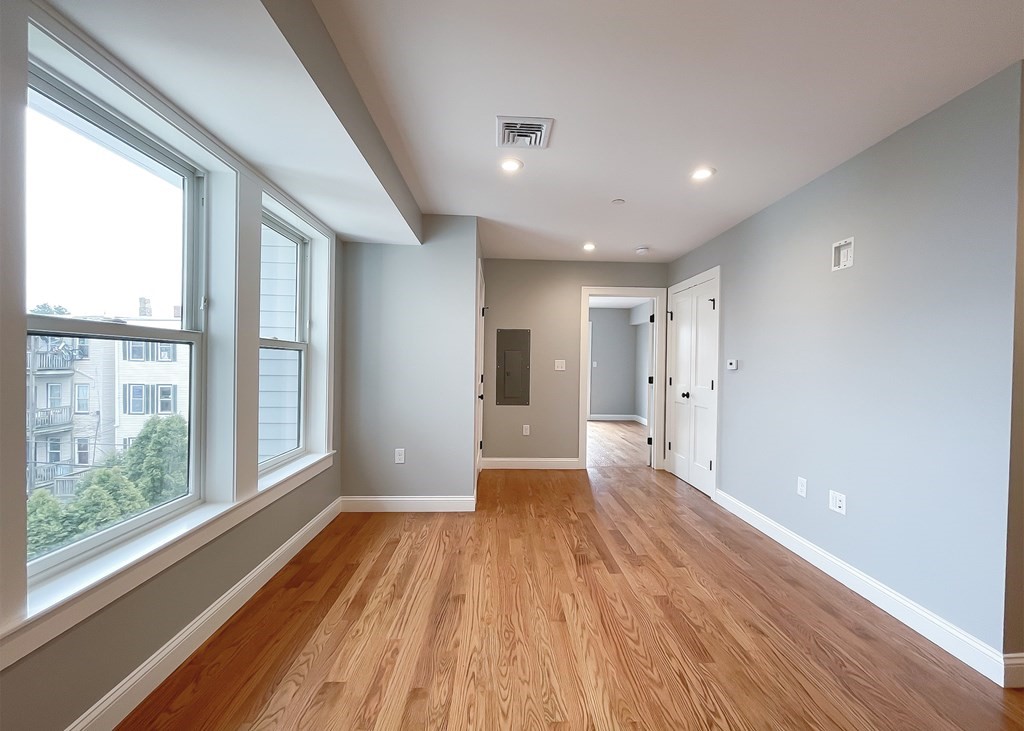 1 bed, 2 bath apartment for rent at 223 Saratoga St Unit 503, East Boston — photo 3 of 8