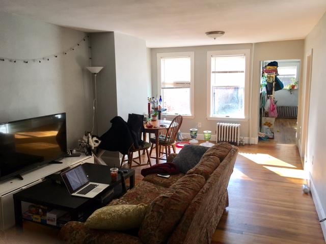 4 bed, 3 bath apartment for rent at 223 W 2nd St Unit 223, South Boston
