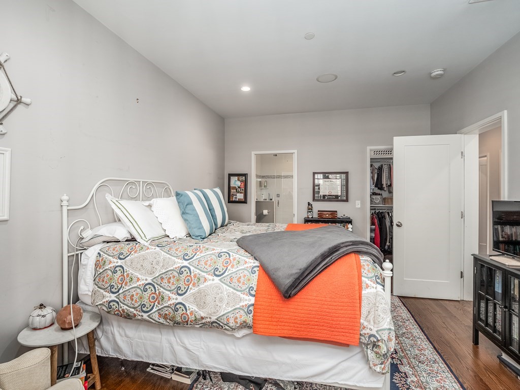 350 West Broadway, South Boston