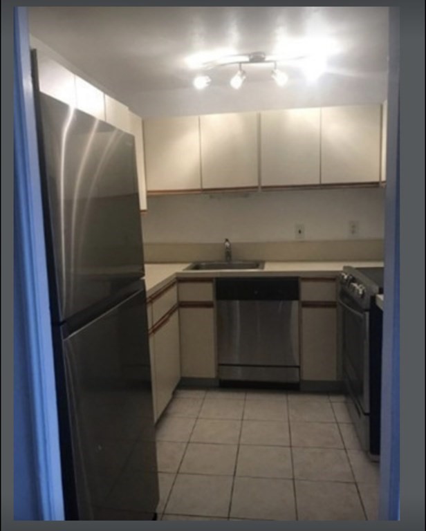 60 Babcock St, North Brookline