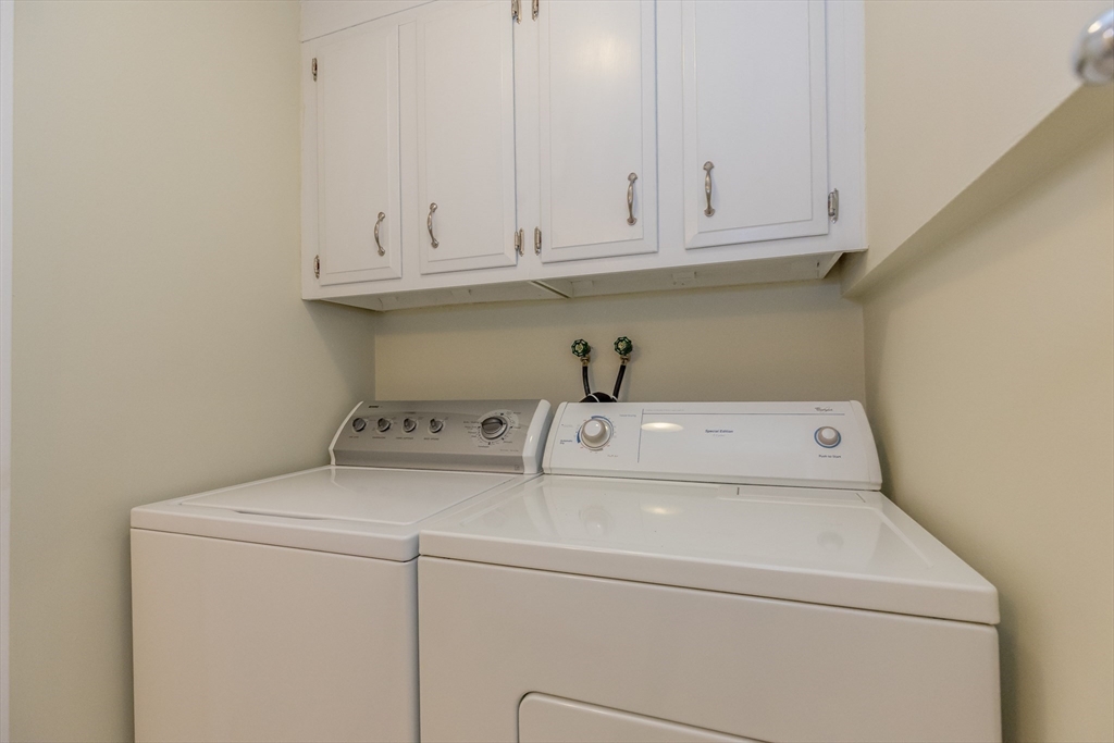 55 Prescott Dr, Chelmsford